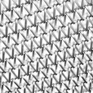 धातु श्रृंखला पर्दा धातु कपड़ा जाल रंगीन कोटिंग सर्पिल बुनाई कन्वेयर बेल्ट